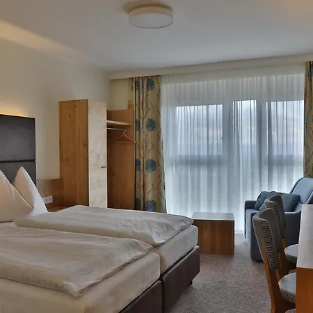 Gasthof Alpenblick Inn 3*